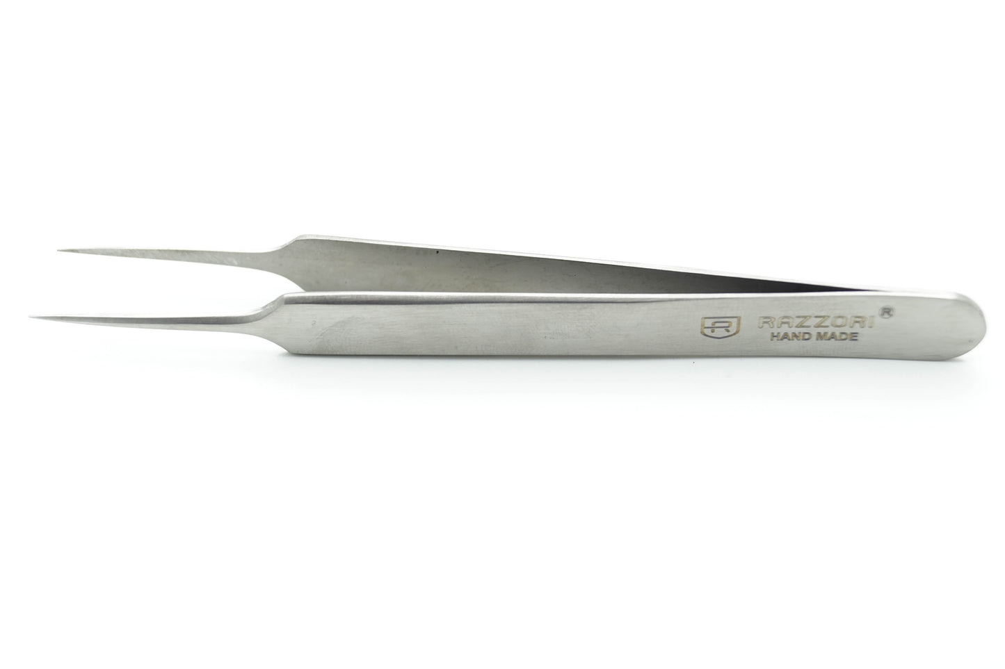 Pro Tweezers #0139 - Razzori